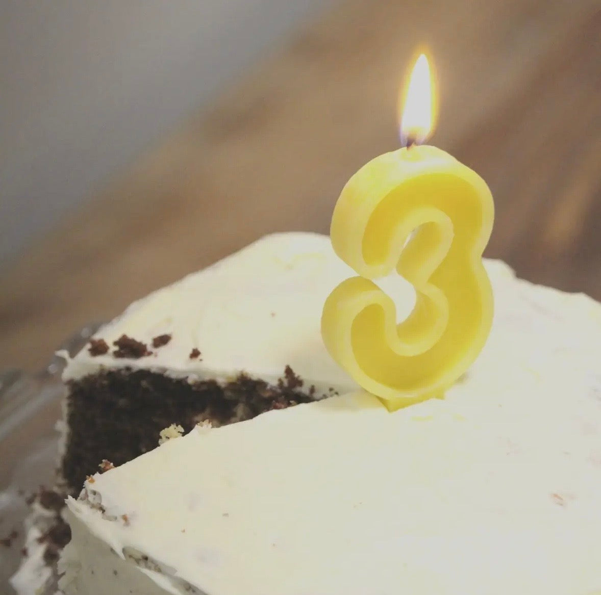 Beeswax number candle
