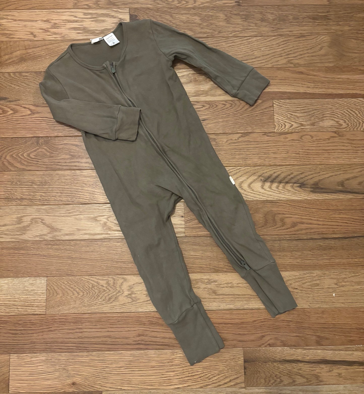 Dark olive sleeper