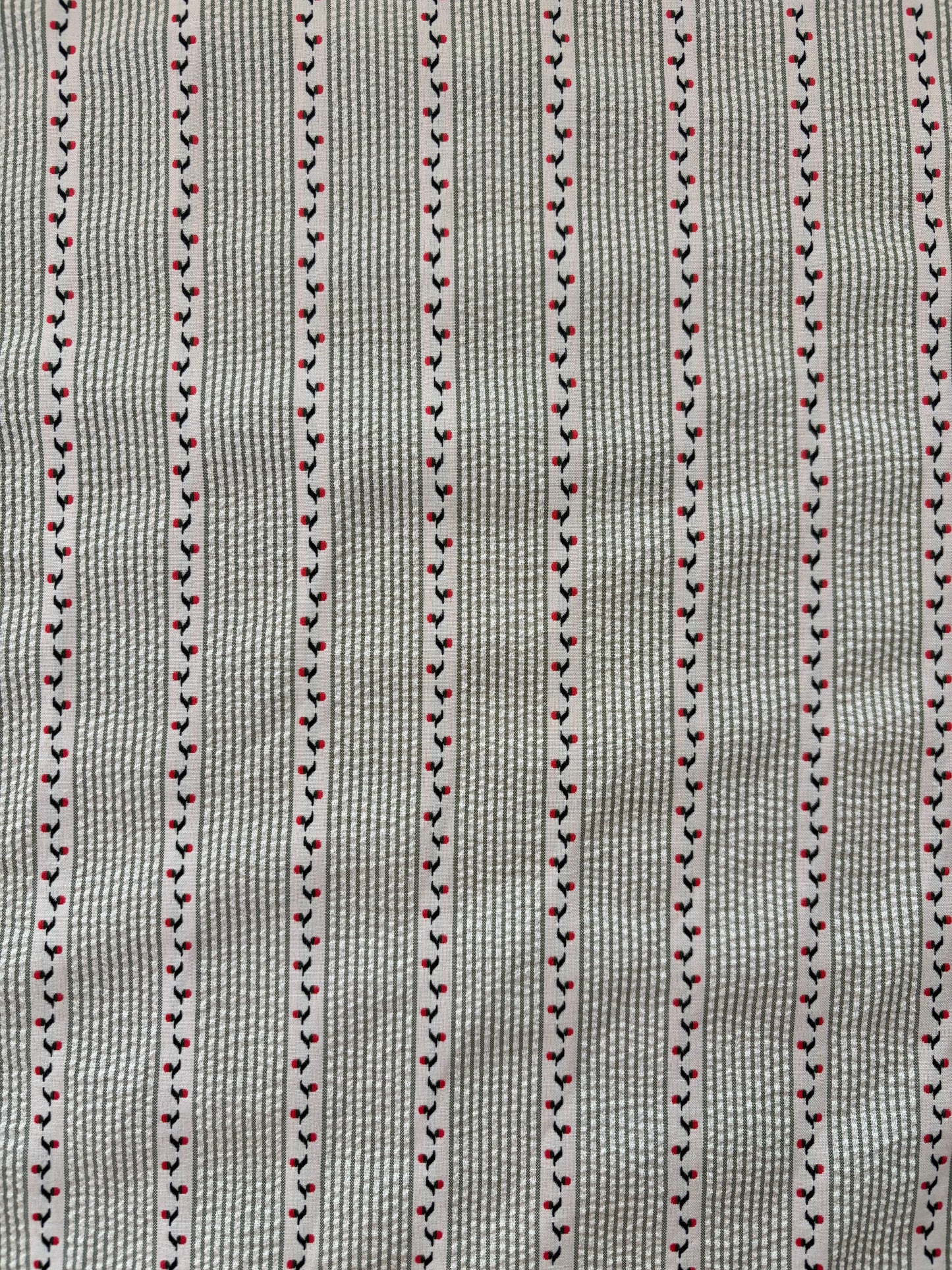 Polyester seersucker floral vine fabric